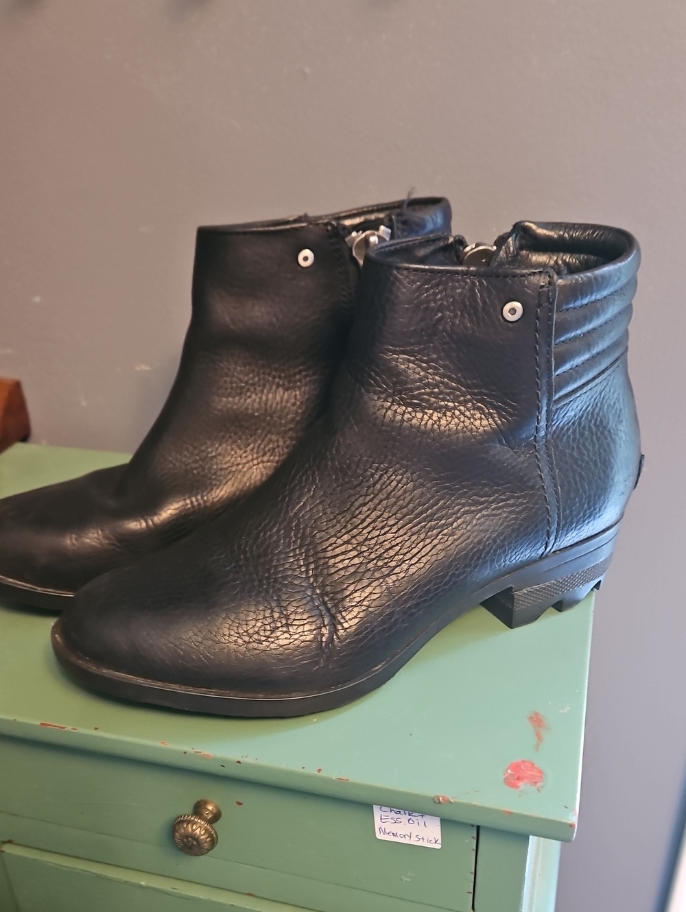 Sorel Black Leather Ankle Booties Sz 6 5